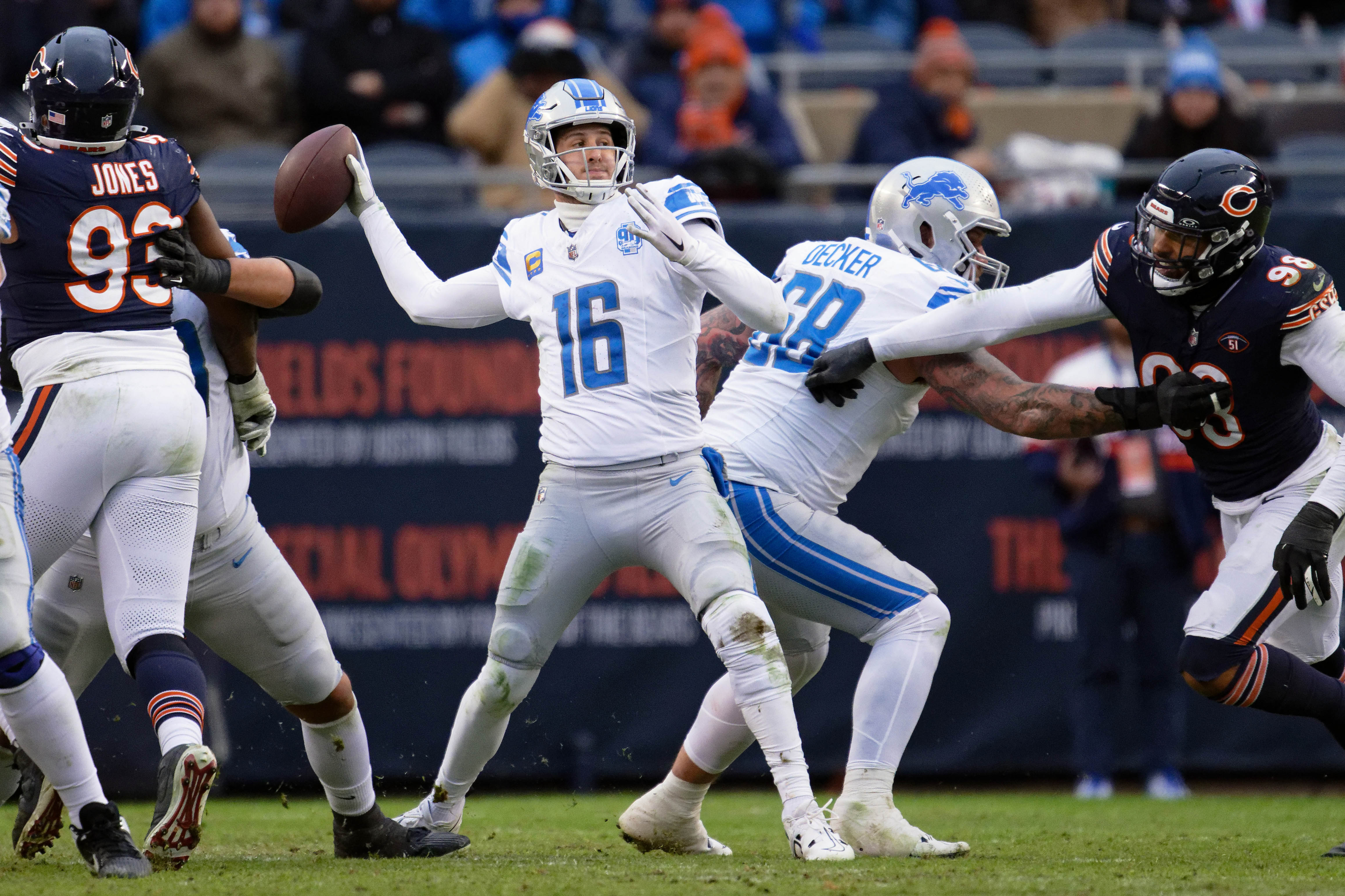 NFL: Detroit Lions at Chicago Bears